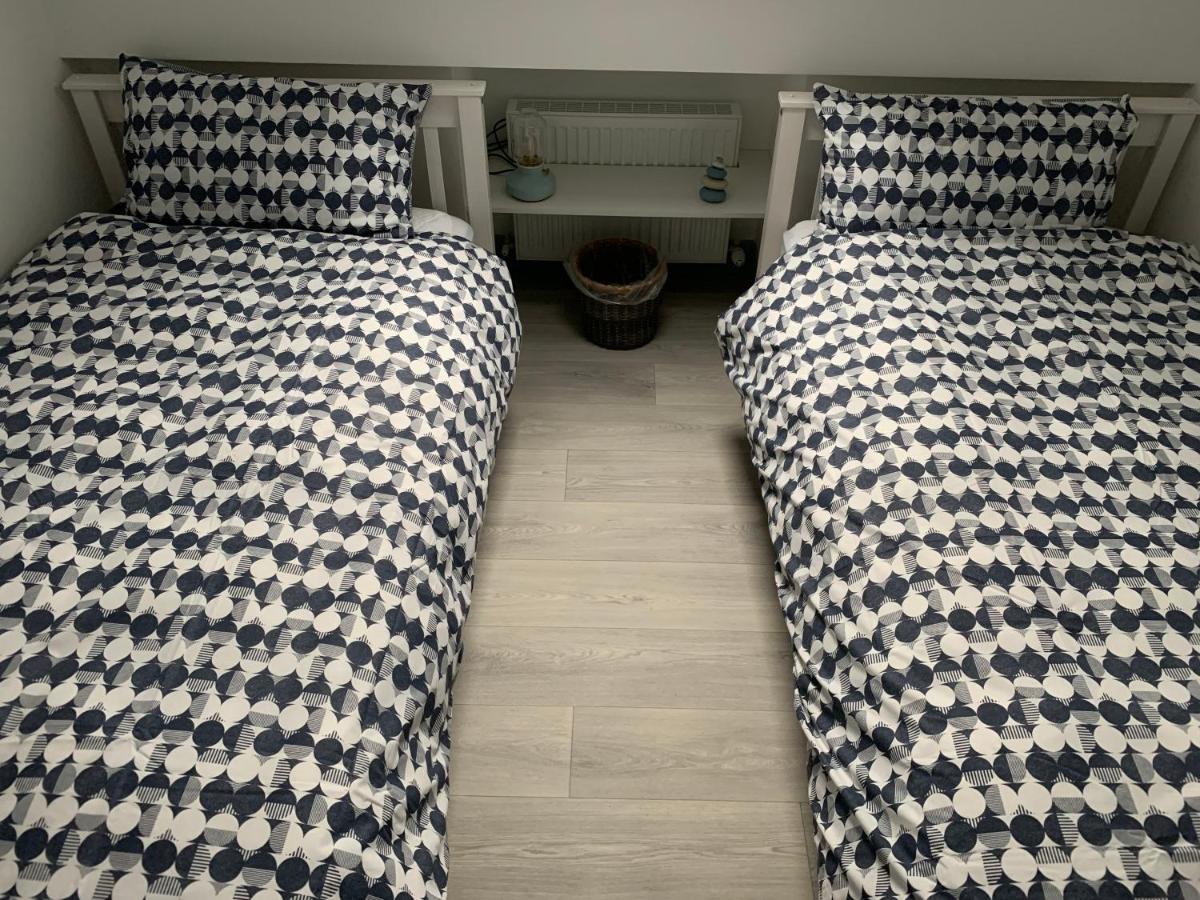 דאונינגס Blue Pearl Apartment מראה חיצוני תמונה